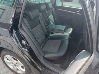 Škoda Octavia 1,6 TDi Elegance S KNIHA - 13