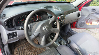 Almera 1.5i 2003 - 13