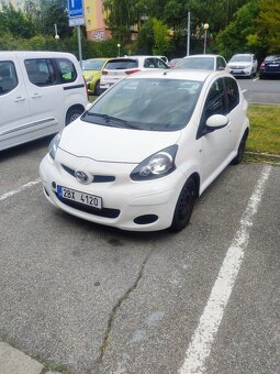 Toyota Aygo 2011 - 13