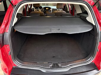 Ford Focus combi 1.5 EcB 110kW manuál - 13