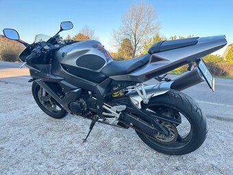 Yamaha yzf R1 - 13