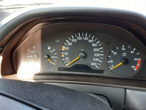 MB E 290TD 95kW COMBI, rok 1999 - dily - zachovaly - 13