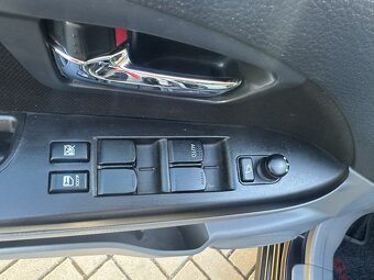 Suzuki SX4 Style 1.6i 88kW serviska - 13