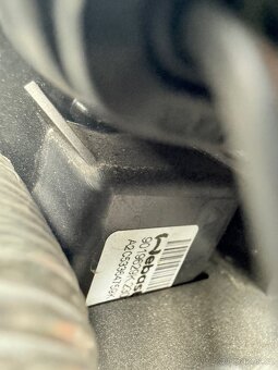 TOYOTA HILUX 2.4 D4D WEBASTO 1.Majitel DPH - 13