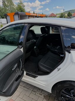 BMW 320i Gran Turismo, 135 kW, 2018, top výbava, bílá - 13