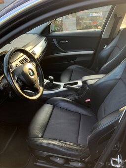 BMW 325i Touring, 3.0i 160kW, manuál, LCI - 13