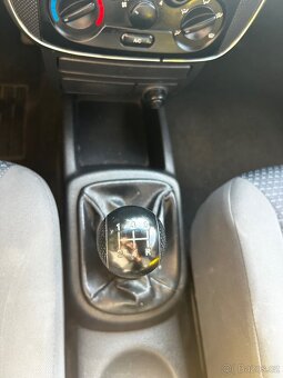 Chevrolet Kalos - 13