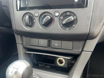 Ford Focus 1.6 benzín 74kW 2004 - 13