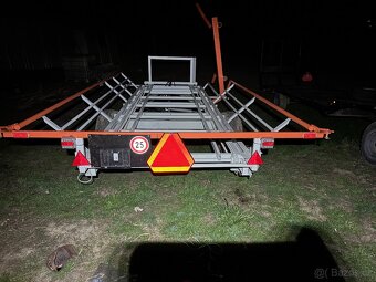 Stavební stroje bagr nakladače hon - 13