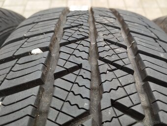 Sada kol 5x139,7 205/70R15 nové zimní pneu s disky  Jimny - 13