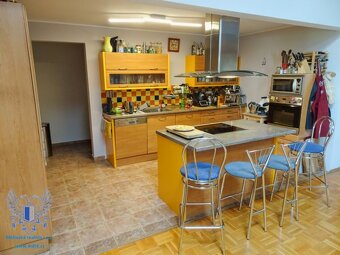 Prodej poloviny vily v centru Mělníka - 13