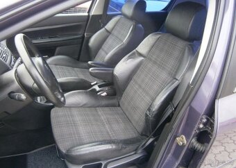 Peugeot 307 1.6i 80kw,Digi klima benzín manuál 80 kw - 13