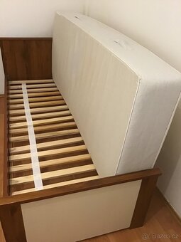 Postel 90200 z masivu v dobrém stavu - 13