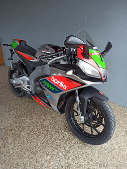 Aprilia RS 125 Replica GP R.V.2017 - 13