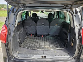 PEUGEOT 5008 HDI 1,6 AUTOMAT 7 MÍST RV 2014 - 13