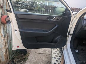 Škoda rapid 1.6 TDI- díly - 13