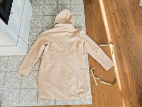 Nová s visačkou kvalitní krémová parka Montecristo XL - 13