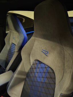 VW Golf 8 R - 13