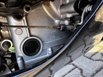 Yamaha R1 okruhovka - 13