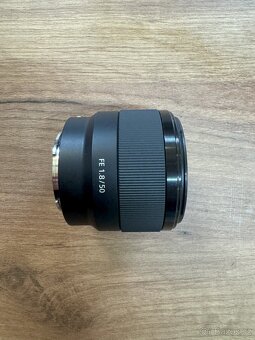 Sony A6400 + 2 objektivy + příslušenství – VÝBORNÝ stav - 13