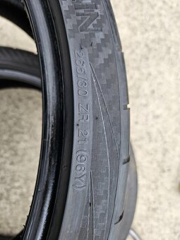 265/35ZR21 (96Y) Vredestein Ultrac Vorti Giugiaro Design 4mm - 13