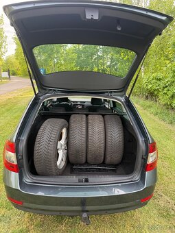 ŠKODA OCTAVIA 3 Facelift kombi top stav - 13