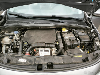 Peugeot 2008 1,2i - 13