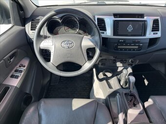 Toyota Hilux 3,0 D-4D  Double Cab 4x4 (2014) - 13