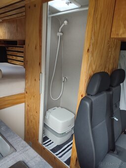 Prodám obytnou dodávku Sprinter - 13