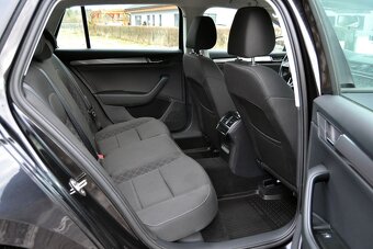 Škoda Superb 1.4 TSI Active kombi  25 000 km - 13