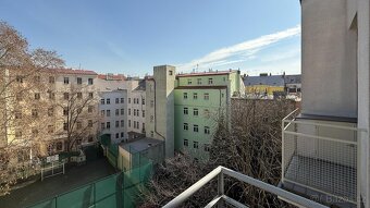 Pronájem bytu 2+1 + hala, 94m2, 2 balkony,  5. patro s výtah - 13