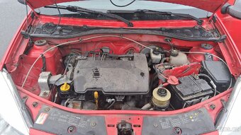 Dacia Sandero 1.2i - 13