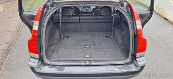 V70 2,4i 2002 7 míst tažné - 13