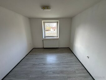 Rodinný dům 3+1 s pozemkem 635 m2 - 13