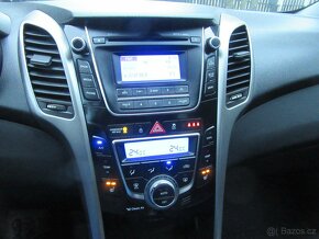 HYUNDAI I30 1.6 DOHC 88kw.r.v.2015 nové v čr. - 13
