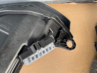 levý a pravý full led matrix světlomet Audi A7 4K8 - 13