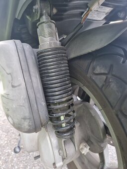 Skútr 125ccm Aprilia Leonardo 9kw 24 500 km - 13
