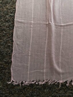 Nový šátek Avon - světle růžový, decentní vzor - 13