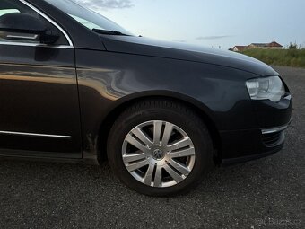 VW Passat B6 2.0 TDI 4MOTION (první majitel) - 13