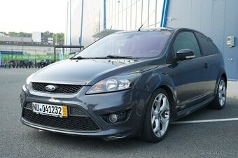 Ford Focus 2.5 ST - 13
