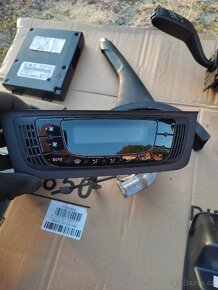 Seat IBIZA IV SC (6J1, 6P5)
2008/06 - 2018/12 - 13