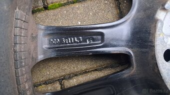Prodám original zimní alukola Hyundai 215 55 17 5x114.3 - 13