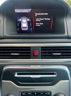 VOLVO V70 2.0D4 120KW 5VÁLCE SUMMUM AUT-KUŽE-Bi XENON-ACC - 13