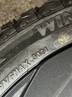 ALU Kola ŠKODA 5x112 R18 COMET Zánovní Zimní Pneu 225/45/18 - 13