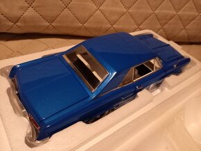 BUICK RIVIERA 1964 ACME 1:18 - 13