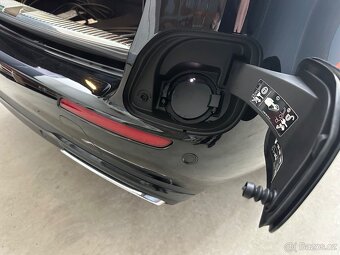 Mercedes-Benz E 300 DE 4MATIC - 13
