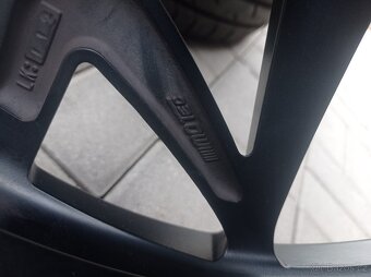 Letní raritní 20" al kola MOTEC SUPREME 5x112 - 13