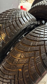 Zimní pneu R15 + plechové disky + poklice Mercedes - 13