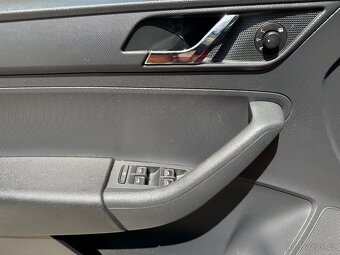 ŠKODA RAPID SPACEBACK 2015 1.2TSI AMBITION PLUS - 13