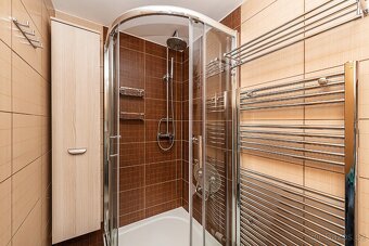 Atypický mezonetový 3+kk s výhledem, 62 m2, Hostivice - 13